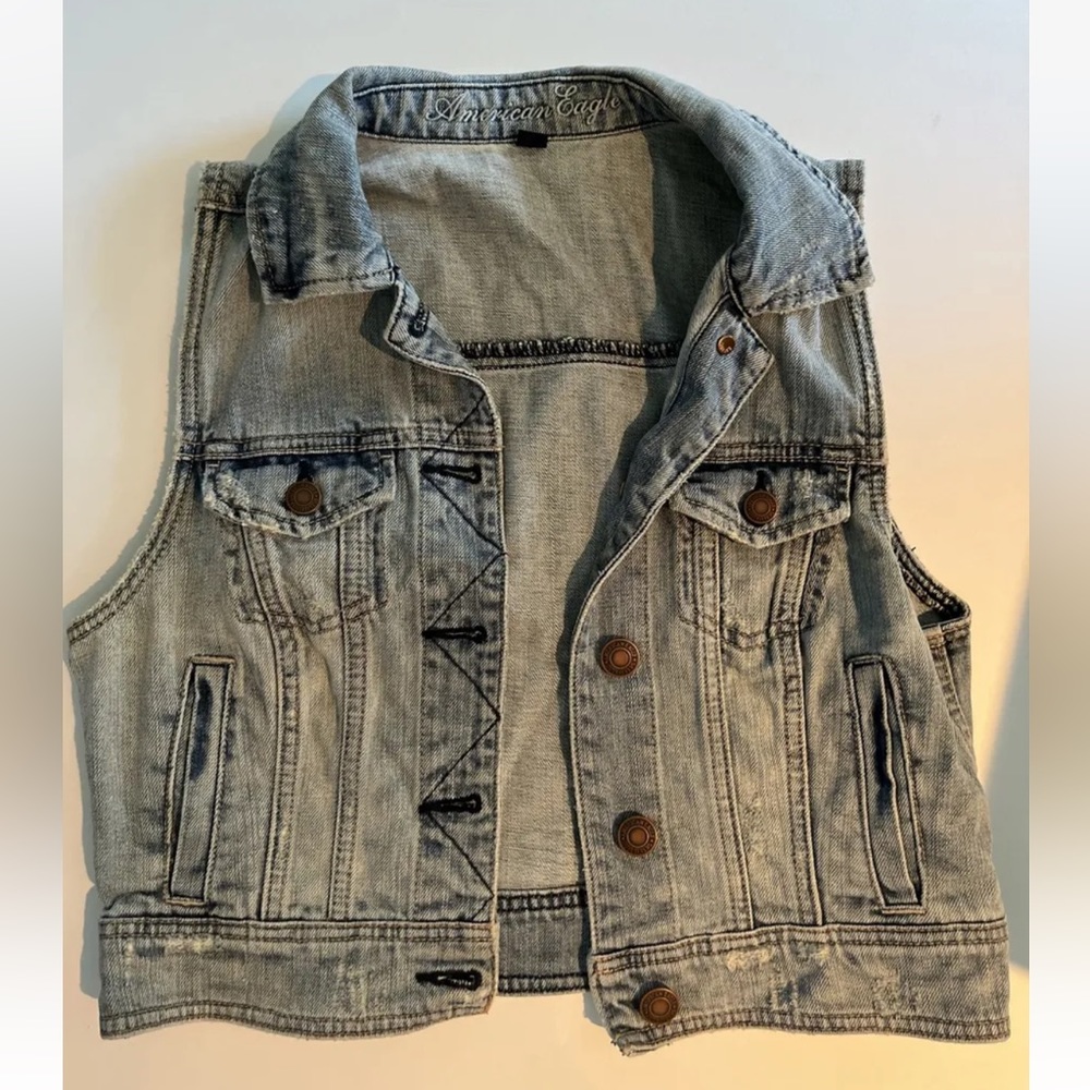 American Eagle Factory Distressed Denim Jean Vest, size Medium